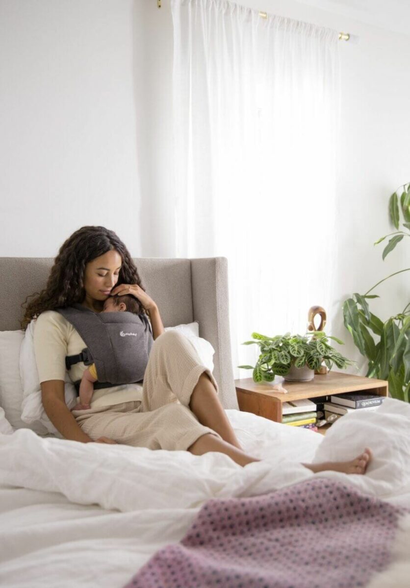 Ergobaby Embrace nosilka, Heather Grey,  siva - slika 13