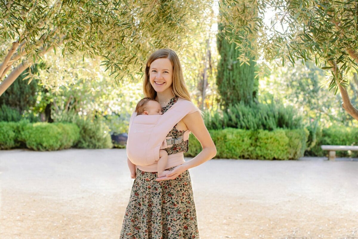 Ergobaby Embrace nosilka, Blush Pink - slika 11