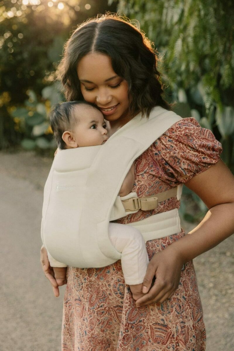 Ergobaby Embrace nosilka, Cream - slika 21