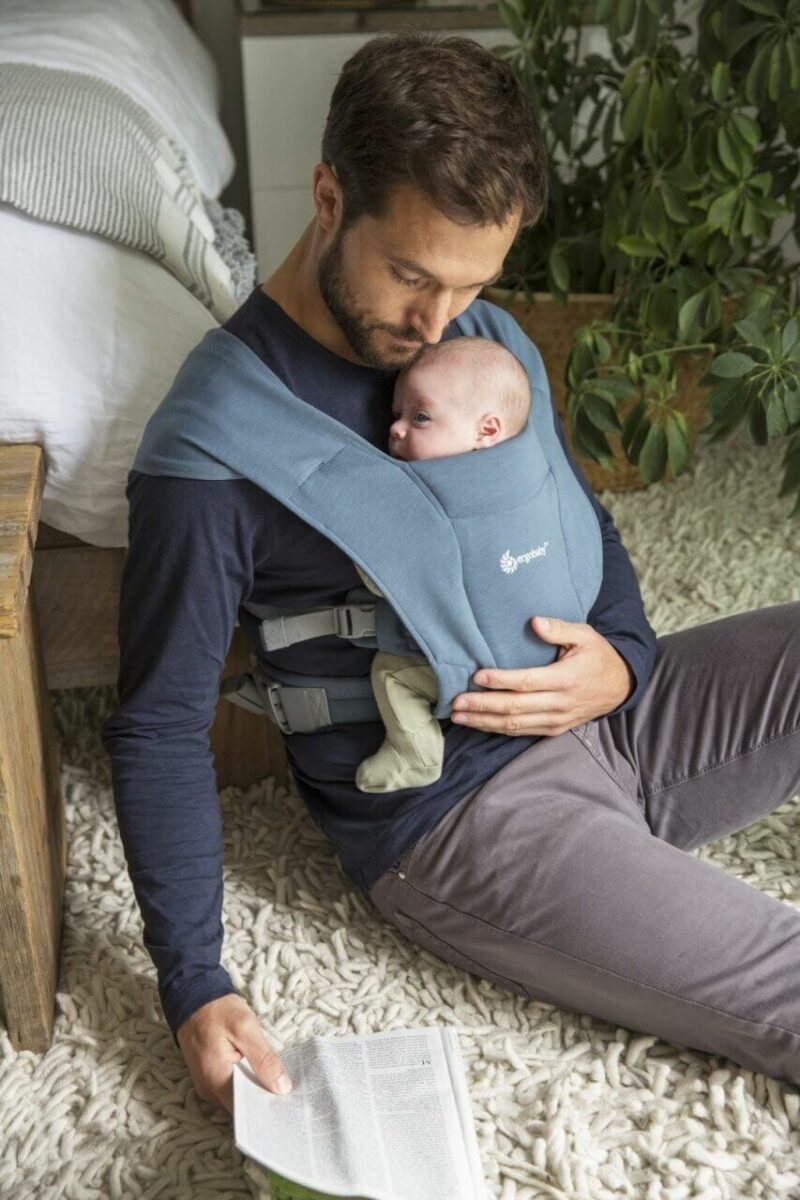 Ergobaby Embrace nosilka, Oxford Blue, modra - slika 10
