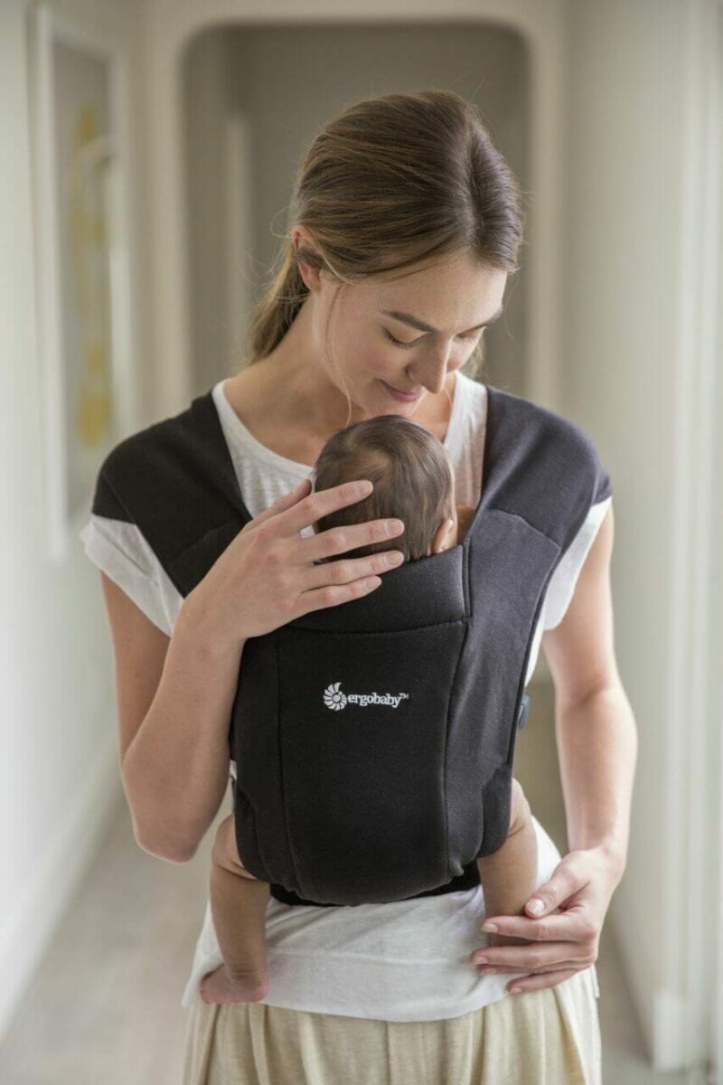 Ergobaby Embrace nosilka, črna - slika 5