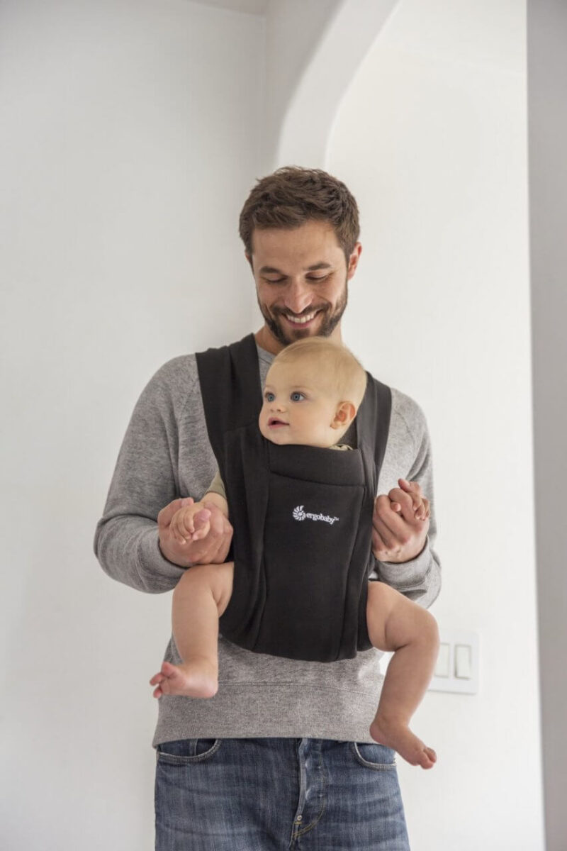Ergobaby Embrace nosilka, črna - slika 9