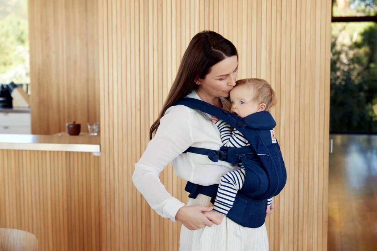 Ergobaby Omni Breeze nosiljka , Polnočno modra - slika 11