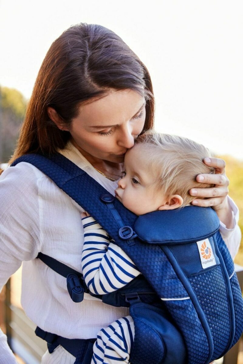 Ergobaby Omni Breeze nosiljka , Polnočno modra - slika 7