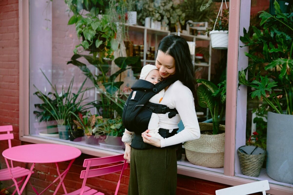 Ergobaby Omni Breeze nosiljka , Onyx črna - slika 10