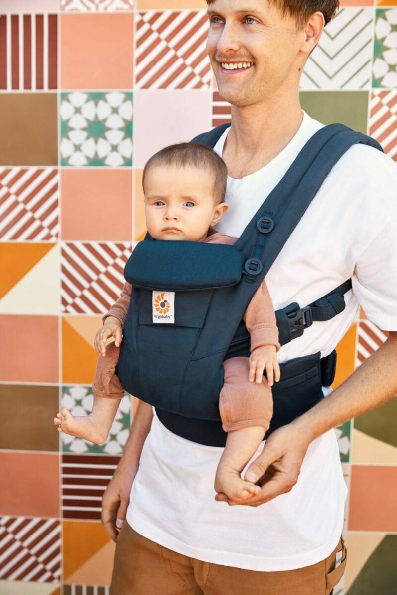 Ergobaby Omni Dream nosilka, Polnočno modra - slika 12