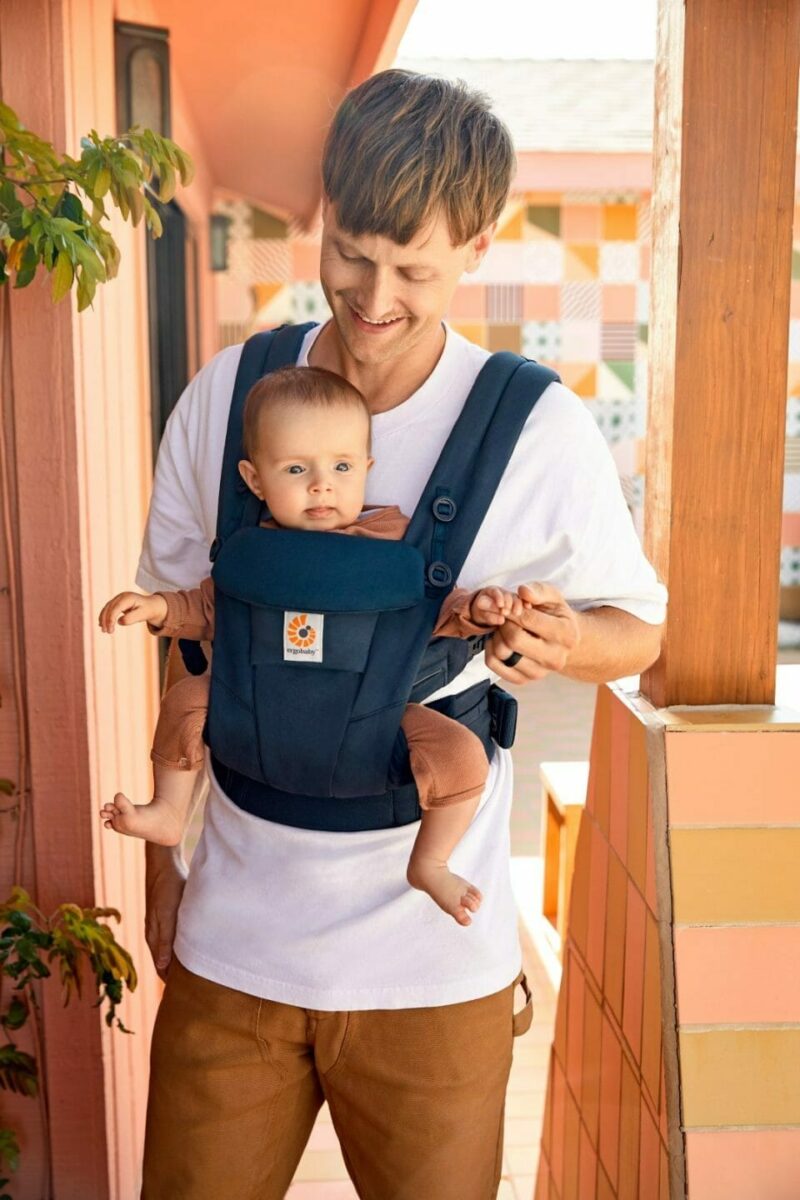 Ergobaby Omni Dream nosilka, Polnočno modra - slika 9