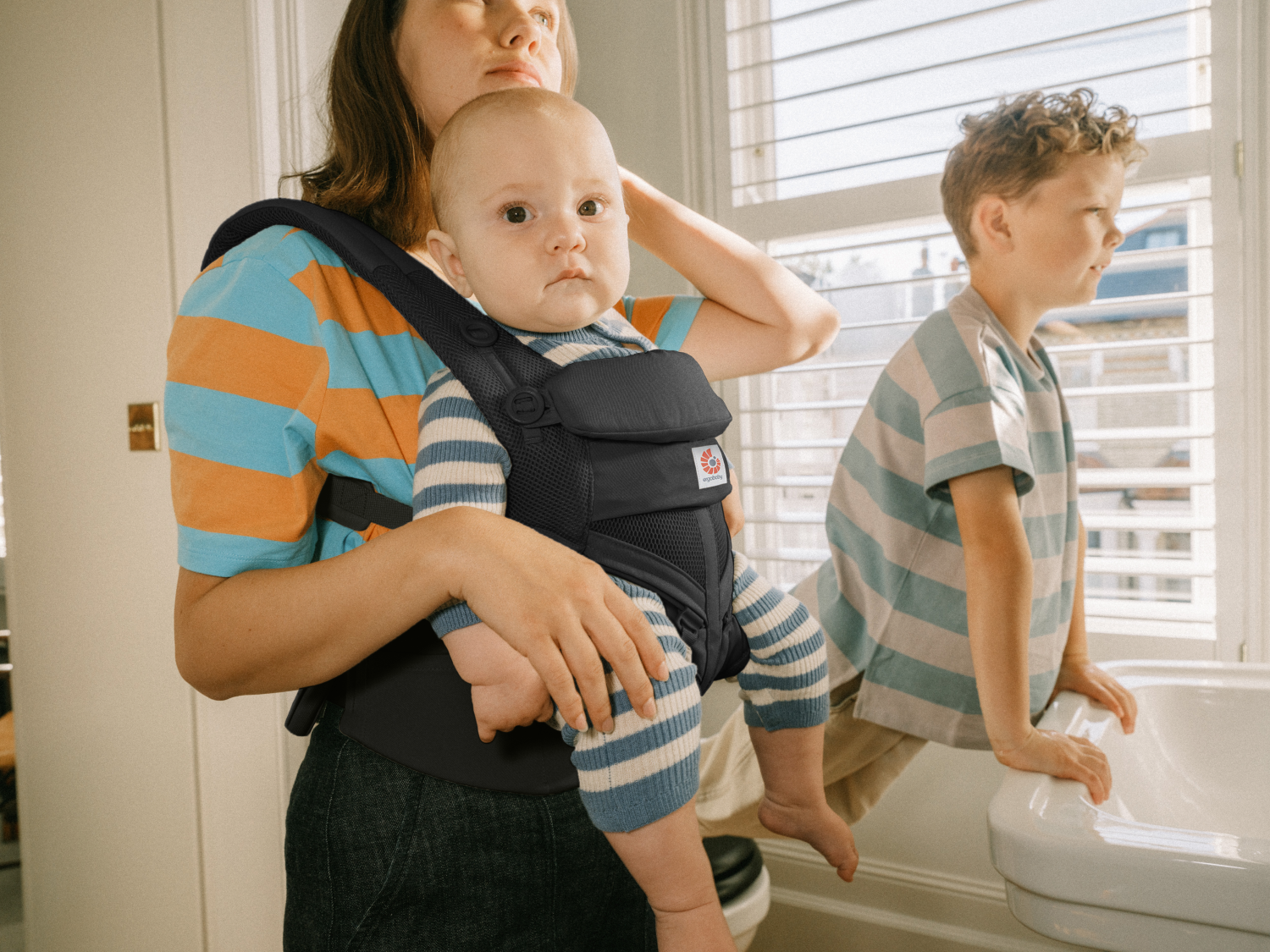 Ergobaby Cool Air Omni 360 nosilka, Onyx črna - slika 6