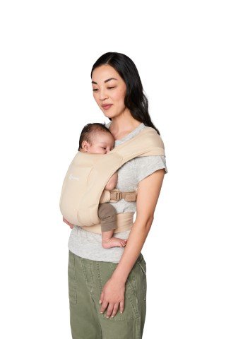 Ergobaby Embrace Soft Air Mesh nosiljka, Cream - slika 3
