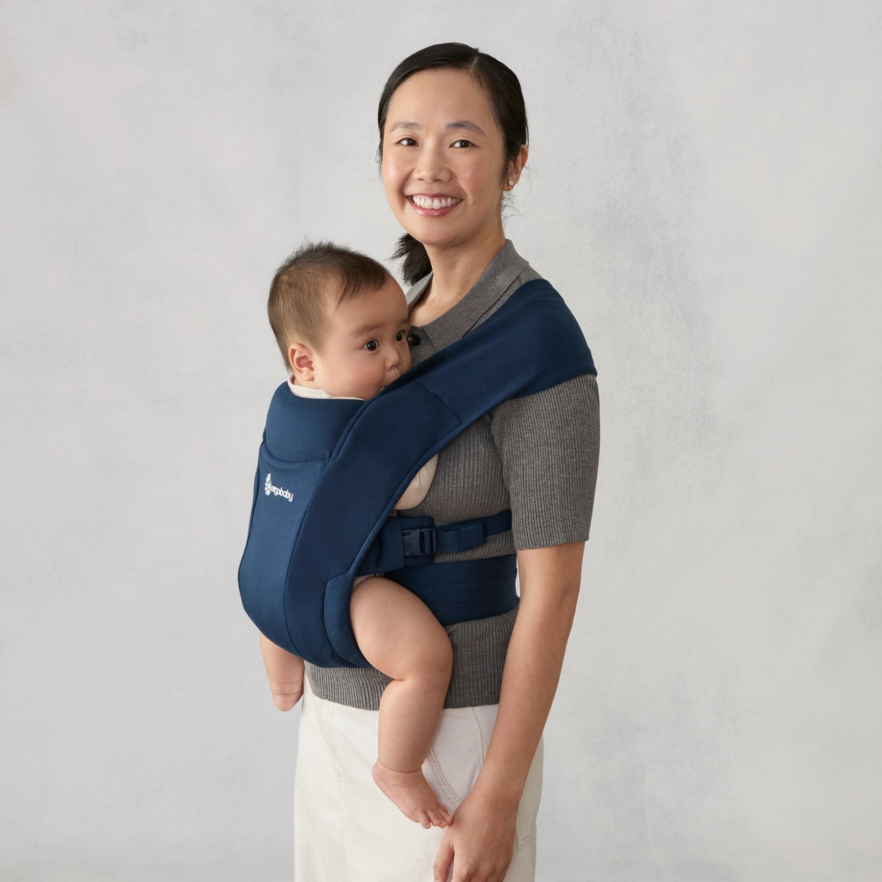 Ergobaby nosilka Embrace - slika 89