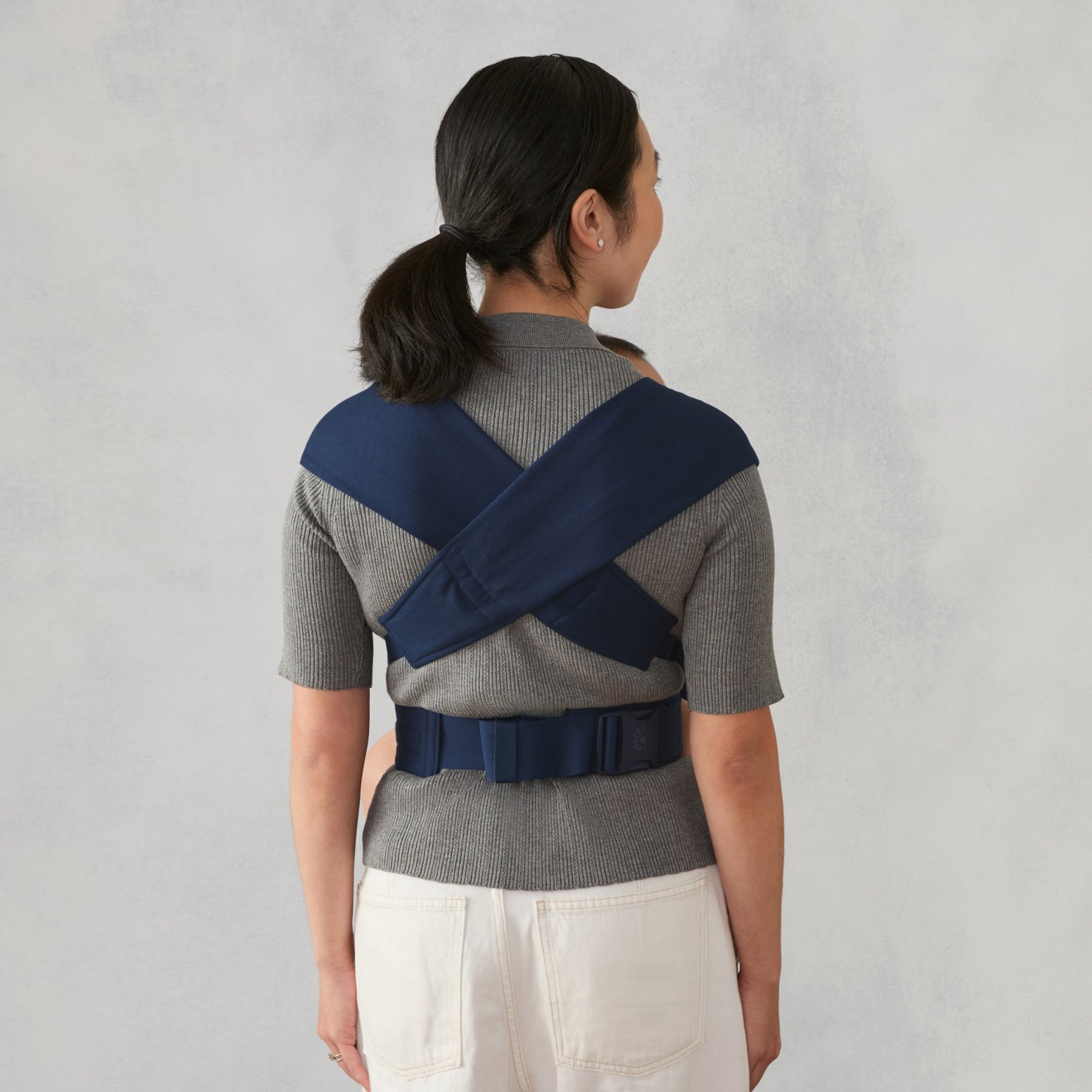 Ergobaby nosilka Embrace - slika 90