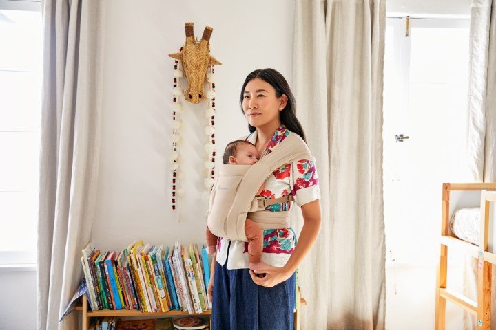 Ergobaby Embrace Soft Air Mesh nosiljka, Cream - slika 10