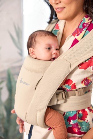 Ergobaby Embrace Soft Air Mesh nosiljka, Cream - slika 11